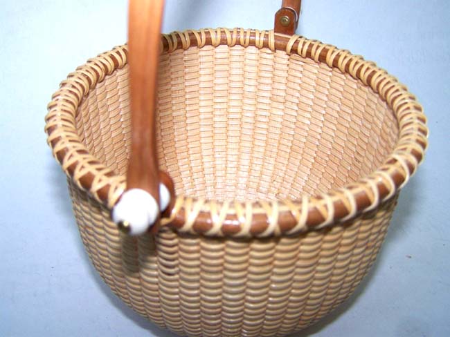 A Beautiful Contemporary Nantucket Basket by noted Cape Cod artist Kathy Campbell